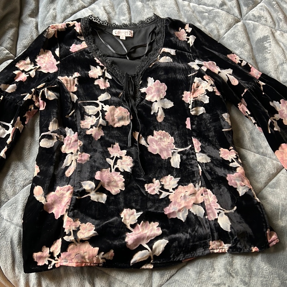Nanette Nannette Lepore Velvet Burnout Blouse Size Medium